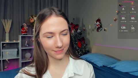 Josie Manesi online show from January 2025 07:53:02 PM