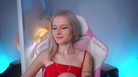 Snapshot of celeste_eyes0n chatting on November 2025 09:15:01 PM Celeste online show from November 2025 09:15:01 PM