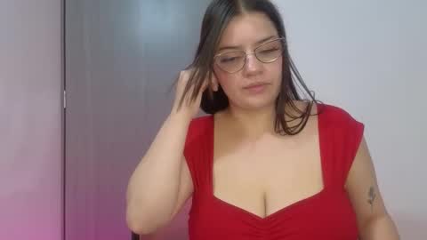 Snapshot of celeste_shinny chatting on November 2025 01:26:02 AM celeste_shinny online show from November 2025 01:26:02 AM
