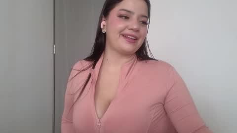 Snapshot of celeste_shinny chatting on November 2025 04:06:01 PM celeste_shinny online show from November 2025 04:06:01 PM