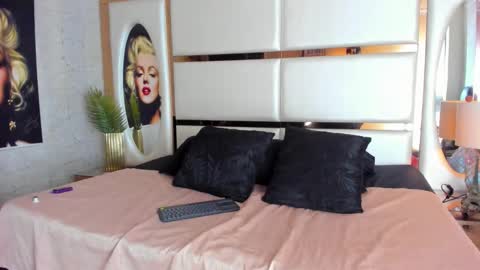 celeste_starsss online show from February 2026 09:37:02 PM