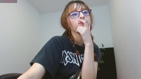 Snapshot of celesteayase chatting on February 2025 01:37:01 AM celesteayase online show from February 2025 01:37:01 AM