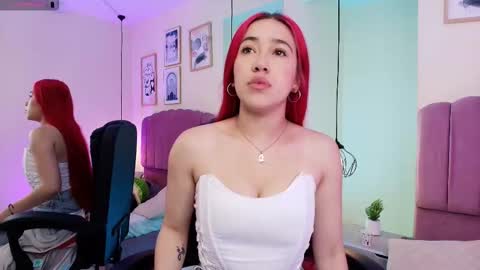 Snapshot of celestee15_ chatting on November 2025 11:18:02 AM Celeste online show from November 2025 11:18:02 AM