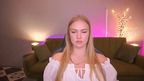 celestenoirr online show from September 2025 06:18:01 AM