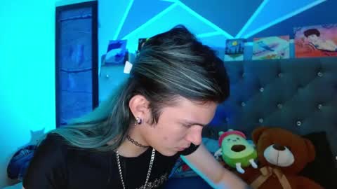 I am Valentinn online show from December 2025 05:29:02 PM