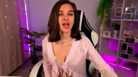 Snapshot of celine_dionn chatting on November 2025 03:38:01 AM Celine online show from November 2025 03:38:01 AM