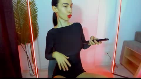 Celine Roxelle online show from October 2025 06:08:02 PM