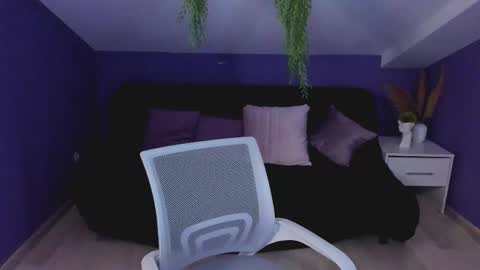 Snapshot of celinecharm_ chatting on September 2025 08:54:01 PM elin online show from September 2025 08:54:01 PM