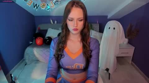 Snapshot of celinecharm_ chatting on October 2025 09:49:02 PM elin online show from October 2025 09:49:02 PM