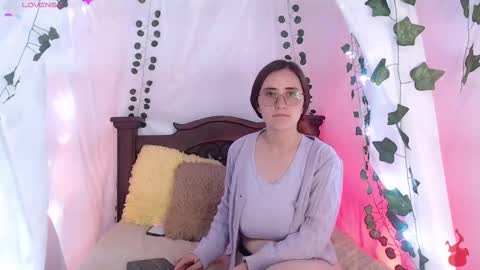 Hello guys my name is Sofi and Lizzie and  Vanessa online show from February 2025 05:38:01 AM