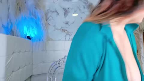 Cerecita  online show from October 2025 12:25:02 PM