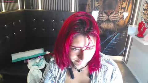 Cerecita  online show from December 2025 12:02:02 PM