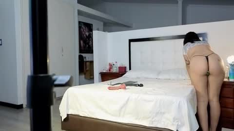 Snapshot of cerecitaqueen chatting on December 2025 03:04:02 AM Cerecita online show from December 2025 03:04:02 AM