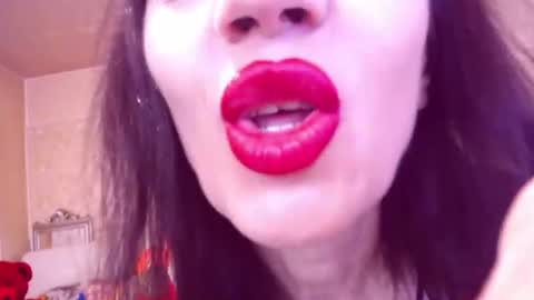 Cerise online show from July 2026 01:01:01 AM