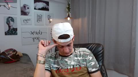 Snapshot of cerokershelby chatting on October 2025 08:06:02 PM Ceroke online show from October 2025 08:06:02 PM