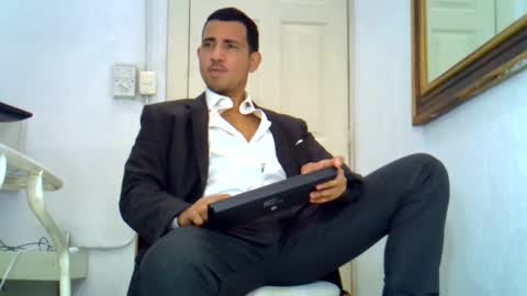 Cesar online show from March 2025 08:32:02 PM