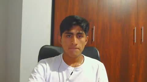 Snapshot of cesarex148 chatting on December 2024 12:37:02 AM Cesar online show from December 2024 12:37:02 AM