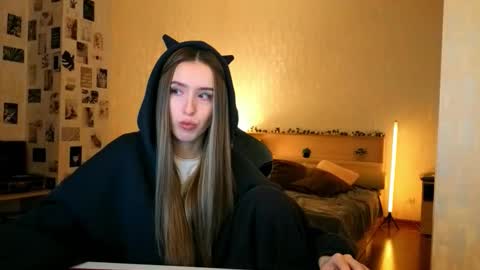 my name is Eva online show from January 2026 08:11:02 PM