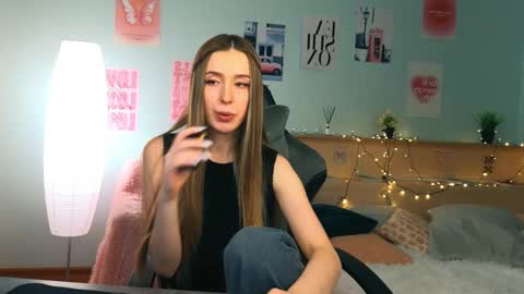 my name is Eva online show from January 2026 08:01:02 PM