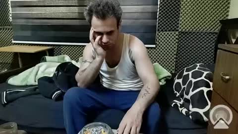 Snapshot of cezar46 chatting on February 2025 10:41:01 AM cezar online show from February 2025 10:41:01 AM