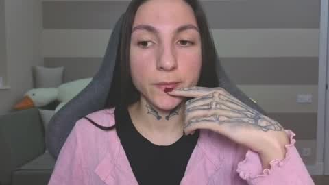 Kate online show from March 2026 08:26:33 AM