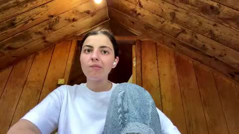 Nini online show from July 2026 01:28:02 PM