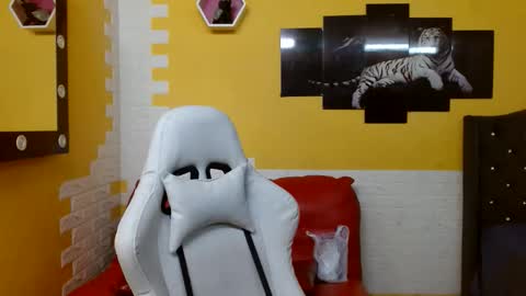 chacorta_ online show from May 2026 01:11:01 AM