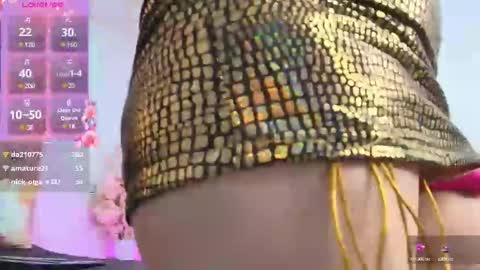 Snapshot of chalotte_grey chatting on March 2025 09:38:01 PM Charlotte Grey online show from March 2025 09:38:01 PM