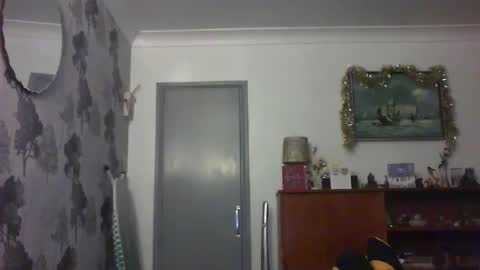 Snapshot of champers37 chatting on December 2024 04:00:01 PM Champers online show from December 2024 04:00:01 PM