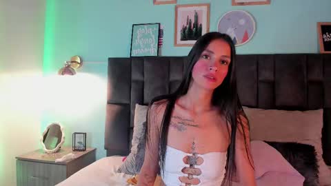 Snapshot of chaneladamss_ chatting on March 2025 03:13:02 AM C H A N E L online show from March 2025 03:13:02 AM