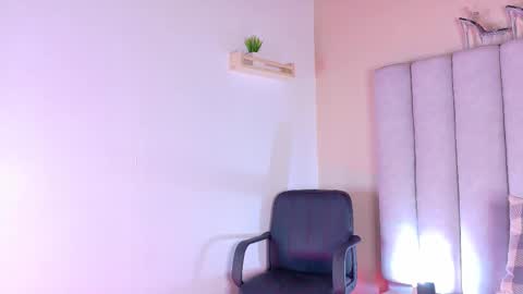 Snapshot of chaneladamss_ chatting on October 2025 03:03:02 AM C H A N E L online show from October 2025 03:03:02 AM