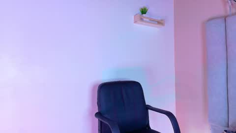 Snapshot of chaneladamss_ chatting on October 2025 03:03:02 AM C H A N E L online show from October 2025 03:03:02 AM