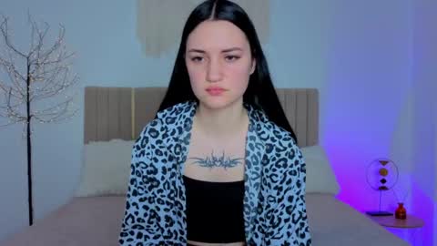 Snapshot of chanelsecrett chatting on May 2026 08:07:02 AM Evelina online show from May 2026 08:07:02 AM