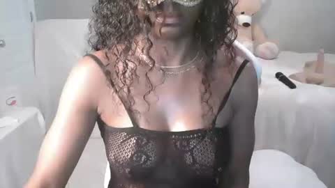 Snapshot of channel404 chatting on November 2025 04:07:01 PM Savana online show from November 2025 04:07:01 PM