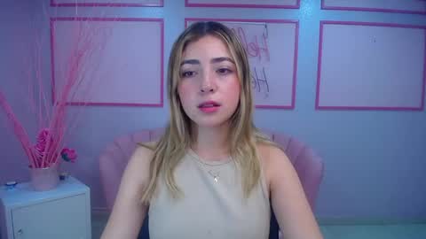 Snapshot of channel_blonde_a chatting on December 2024 04:49:01 PM channel_blonde_a online show from December 2024 04:49:01 PM