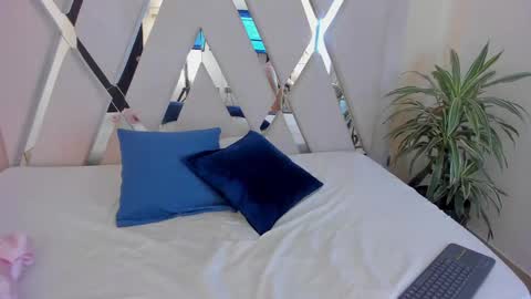 Snapshot of channelfoxxx chatting on September 2025 12:32:02 PM Channel online show from September 2025 12:32:02 PM