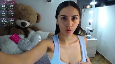 Snapshot of channelrose_1 chatting on May 2026 09:03:01 AM Isabella online show from May 2026 09:03:01 AM