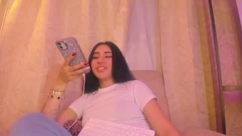 Snapshot of chantall_valkoba chatting on December 2024 03:58:02 AM Chantall online show from December 2024 03:58:02 AM
