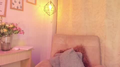 Snapshot of chantall_valkoba chatting on January 2025 04:04:01 AM Chantall online show from January 2025 04:04:01 AM