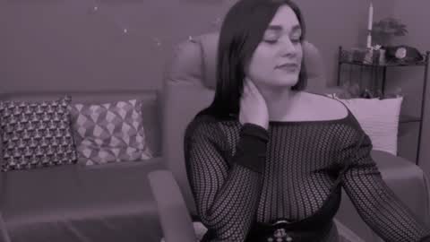 The Queen online show from December 2024 04:45:01 AM