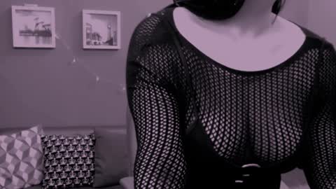 The Queen online show from December 2024 11:56:02 PM