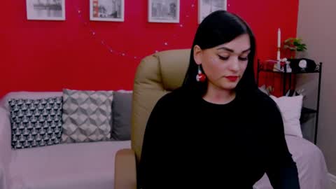 The Queen online show from January 2025 07:07:02 PM