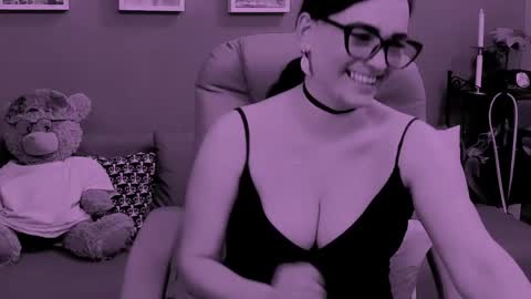 The Queen online show from April 2026 08:06:02 AM