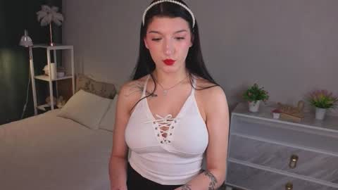 Amelia online show from October 2025 12:33:01 PM