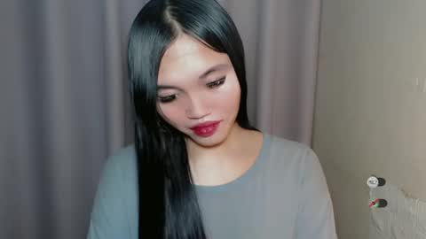 Snapshot of chantelle_fuckdoll chatting on December 2024 12:29:01 AM CHANTELLE online show from December 2024 12:29:01 AM