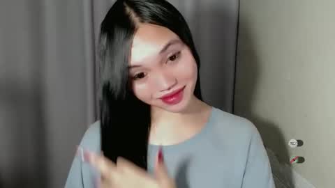 Snapshot of chantelle_fuckdoll chatting on December 2024 10:47:02 PM CHANTELLE online show from December 2024 10:47:02 PM
