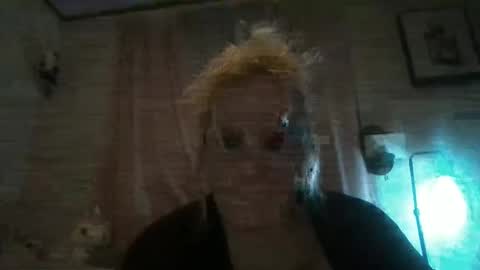 Snapshot of chaosangel33 chatting on February 2025 10:58:02 AM Ms. Behaving online show from February 2025 10:58:02 AM