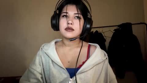 Snapshot of charalilleberg chatting on December 2025 07:39:01 AM Lola online show from December 2025 07:39:01 AM