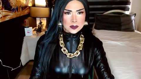 Snapshot of charismatic_apple chatting on February 2026 06:33:02 AM charismatic_apple online show from February 2026 06:33:02 AM