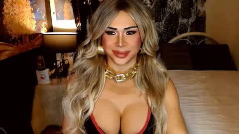 Snapshot of charismatic_apple chatting on March 2026 08:03:02 PM charismatic_apple online show from March 2026 08:03:02 PM